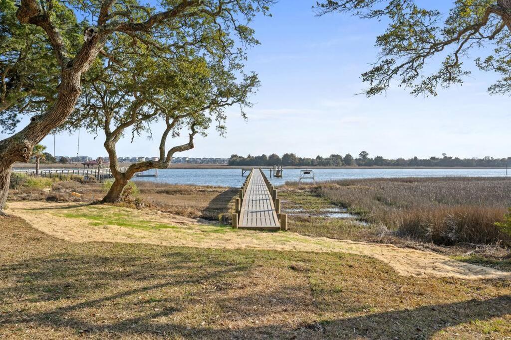 Dolphin Cove - Whole Waterfront House With Dock Villa Ocean Isle Beach Exterior photo