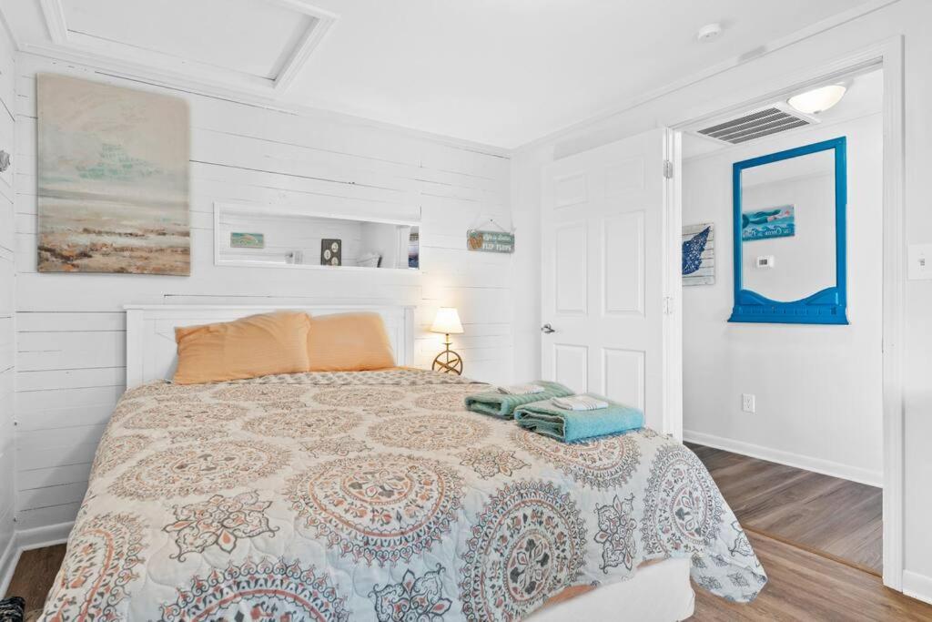 Dolphin Cove - Whole Waterfront House With Dock Villa Ocean Isle Beach Exterior photo